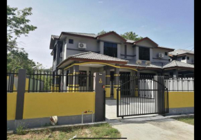 Rumah Tamu Penghujung Jalan